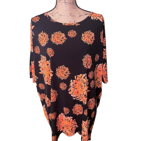 LuLaRoe Irma Tunic Top‎ - Picture 2 of 6